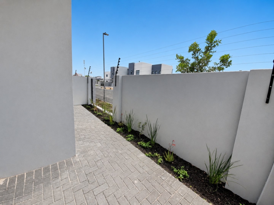 3 Bedroom Property for Sale in Sandown Western Cape